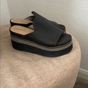 Naked Feet Black Platform Slides